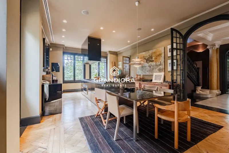 Luxury villa of over 1,000 m² on a 5,000 m² plot in Cardedeu — 10