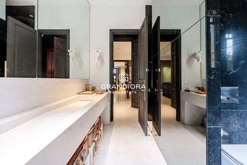 Luxury villa of over 1,000 m² on a 5,000 m² plot in Cardedeu — 27