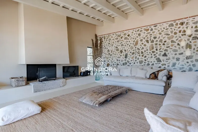 Exclusive Catalan country house in Alella with stunning sea views — 6