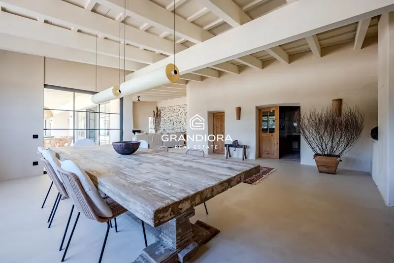 Exclusive Catalan country house in Alella with stunning sea views — 11