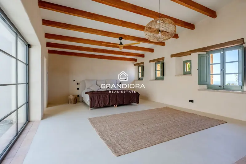 Exclusive Catalan country house in Alella with stunning sea views — 30