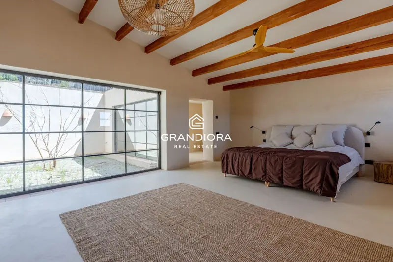 Exclusive Catalan country house in Alella with stunning sea views — 32
