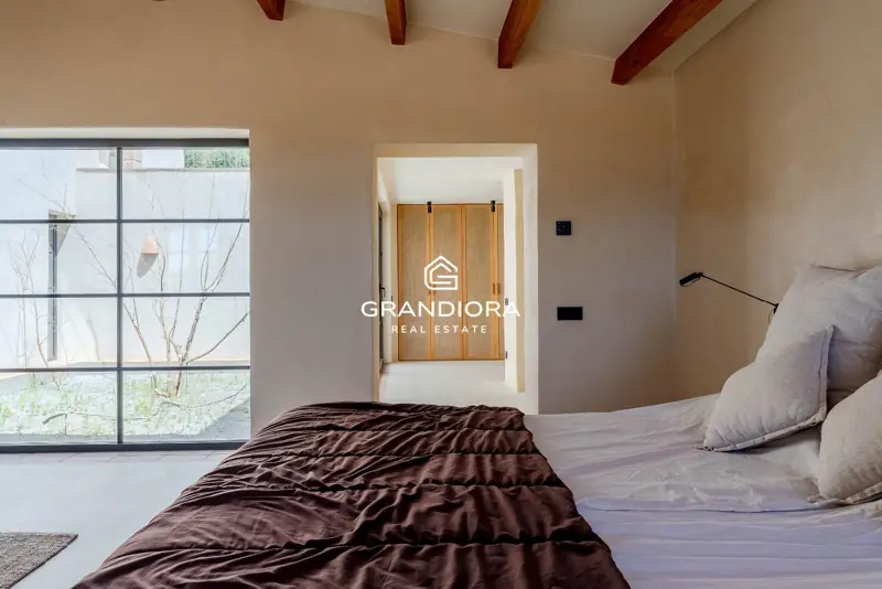 Exclusive Catalan country house in Alella with stunning sea views — 35