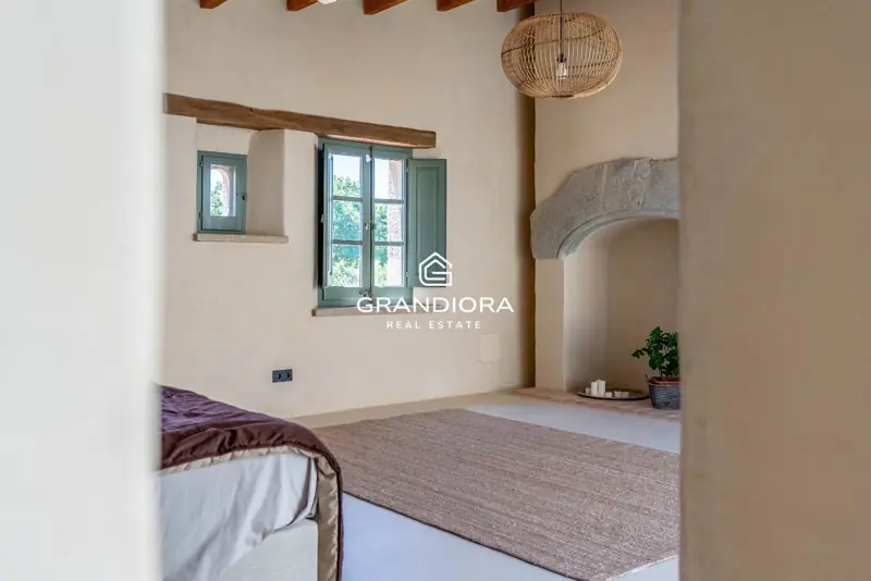 Exclusive Catalan country house in Alella with stunning sea views — 36