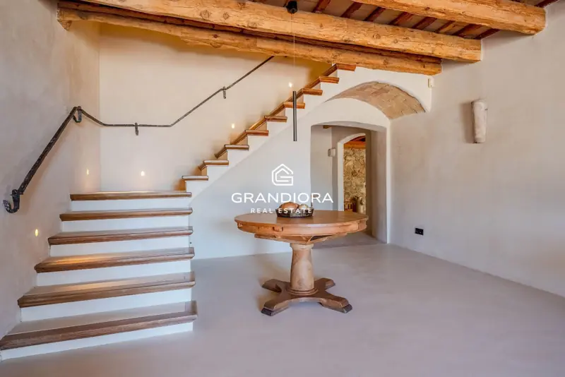 Exclusive Catalan country house in Alella with stunning sea views — 51