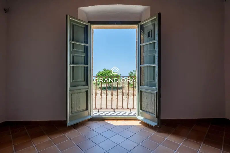 Exclusive Catalan country house in Alella with stunning sea views — 53