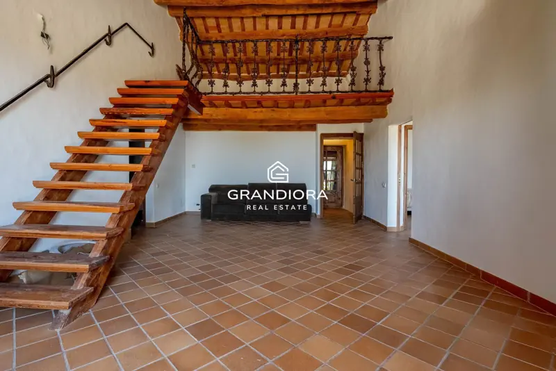 Exclusive Catalan country house in Alella with stunning sea views — 54