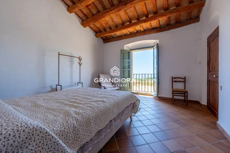Exclusive Catalan country house in Alella with stunning sea views — 58