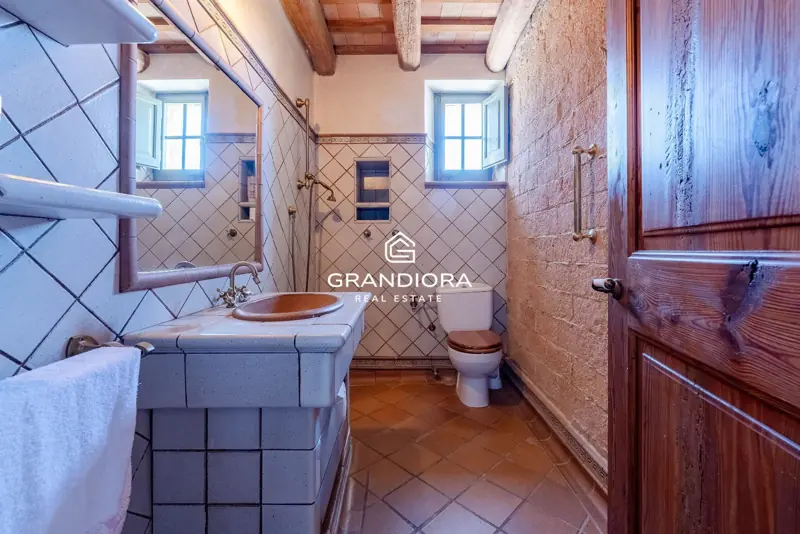 Exclusive Catalan country house in Alella with stunning sea views — 59