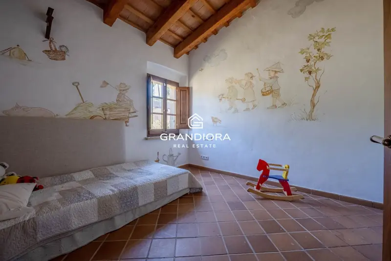 Exclusive Catalan country house in Alella with stunning sea views — 68