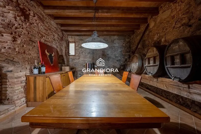 Exclusive Catalan country house in Alella with stunning sea views — 73