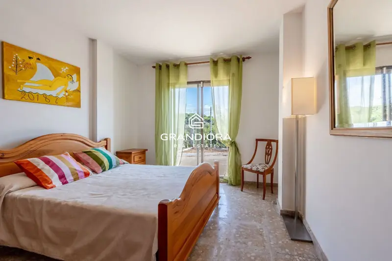 Exclusive villa with pool and panoramic sea views — 22