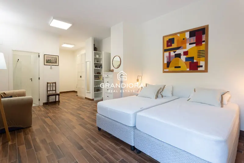 Furnished 7-bedroom house with pool and multiple terraces in Cabrils — 14