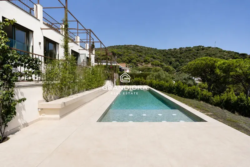 Furnished 7-bedroom house with pool and multiple terraces in Cabrils — 22