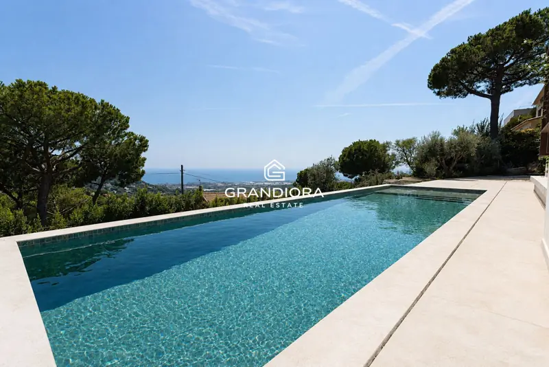 Furnished 7-bedroom house with pool and multiple terraces in Cabrils — 24
