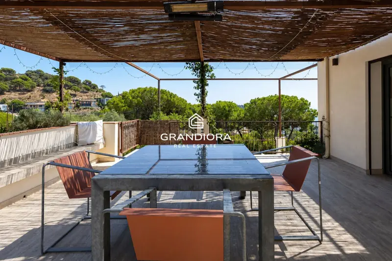 Furnished 7-bedroom house with pool and multiple terraces in Cabrils — 35