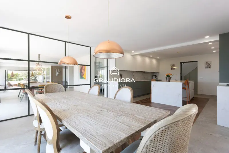 Furnished 7-bedroom house with pool and multiple terraces in Cabrils — 48