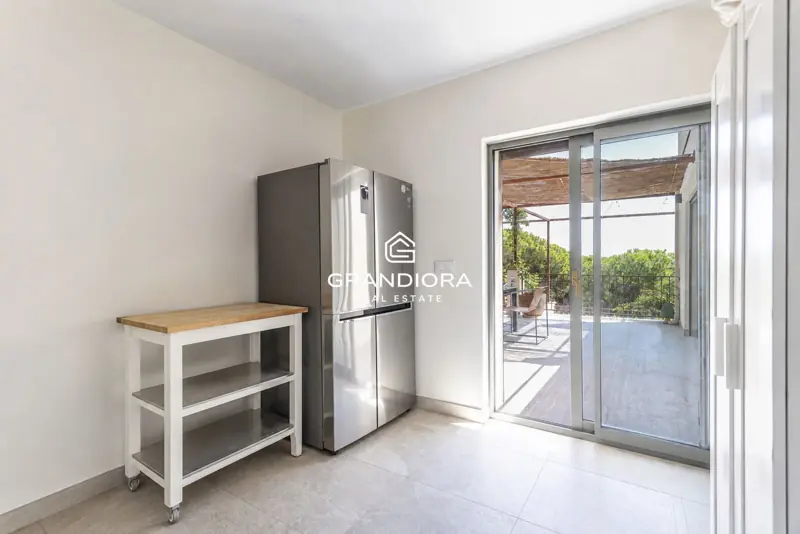 Furnished 7-bedroom house with pool and multiple terraces in Cabrils — 52