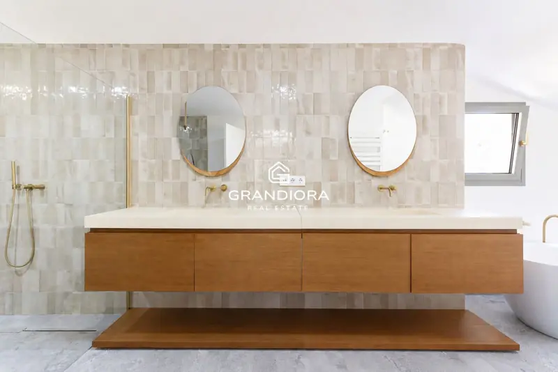 Furnished 7-bedroom house with pool and multiple terraces in Cabrils — 55