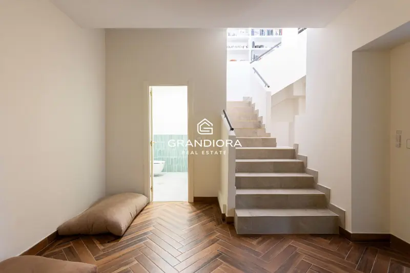 Furnished 7-bedroom house with pool and multiple terraces in Cabrils — 81