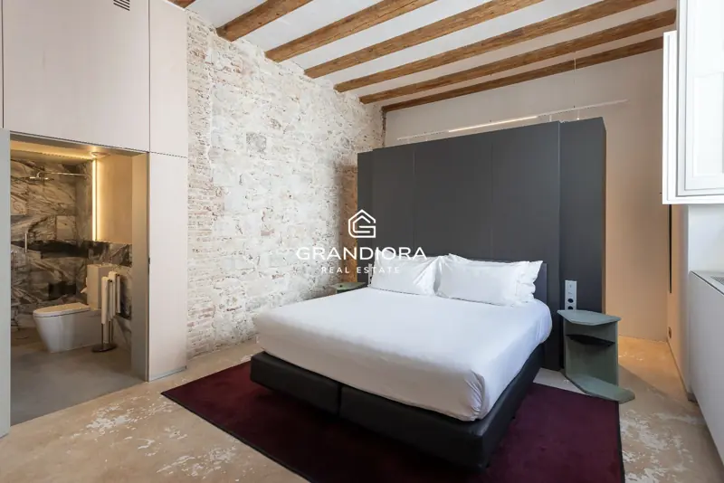 Luxury 245 m² home with private terrace in Palau Moxó, Gothic Quarter — 6