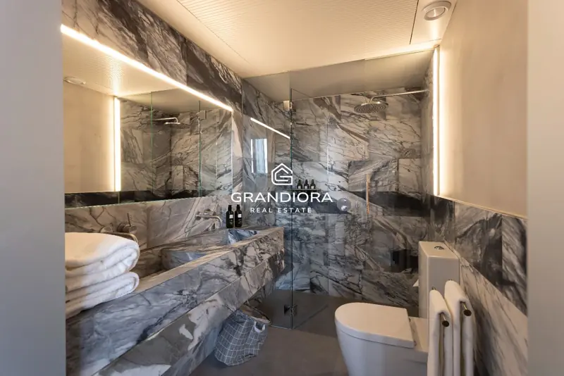 Luxury 245 m² home with private terrace in Palau Moxó, Gothic Quarter — 9
