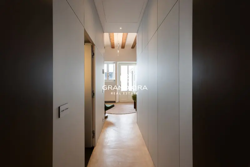 Luxury 245 m² home with private terrace in Palau Moxó, Gothic Quarter — 13