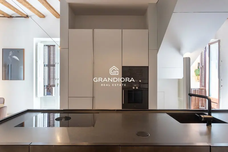 Luxury 245 m² home with private terrace in Palau Moxó, Gothic Quarter — 21
