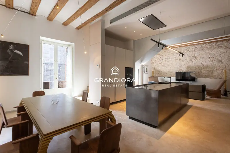 Luxury 245 m² home with private terrace in Palau Moxó, Gothic Quarter — 24