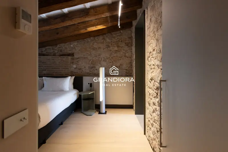Luxury 245 m² home with private terrace in Palau Moxó, Gothic Quarter — 39