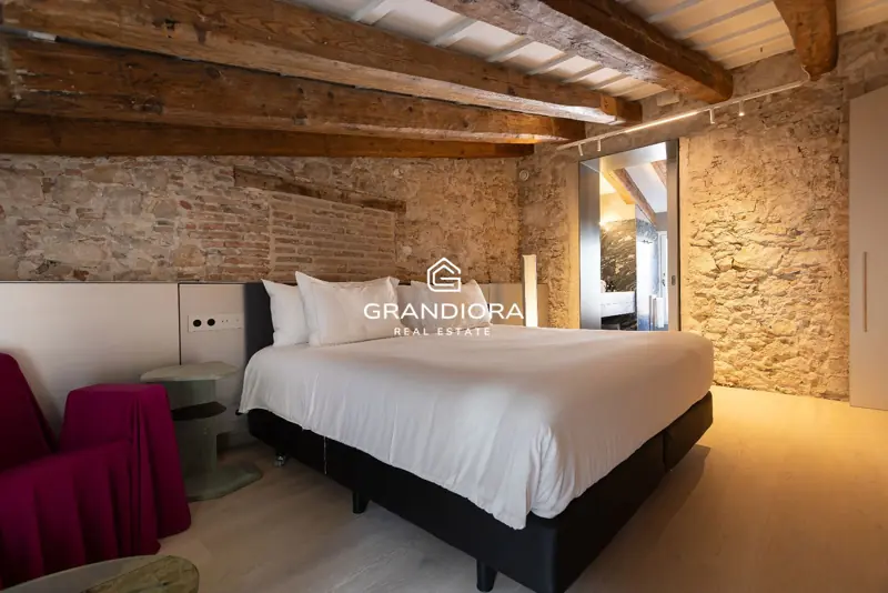 Luxury 245 m² home with private terrace in Palau Moxó, Gothic Quarter — 41