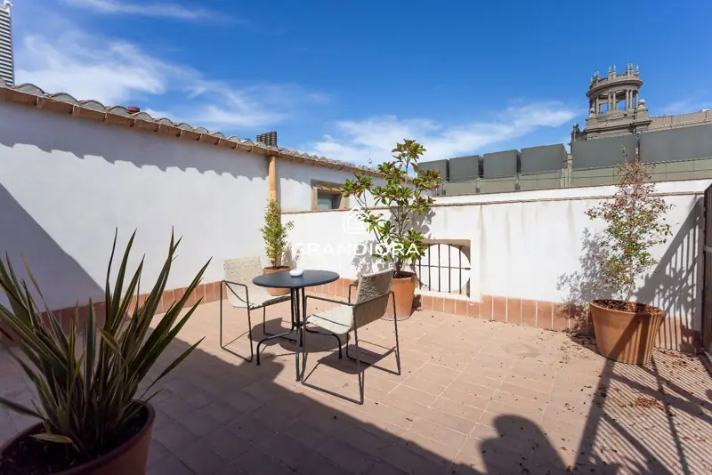 Luxury 245 m² home with private terrace in Palau Moxó, Gothic Quarter — 46