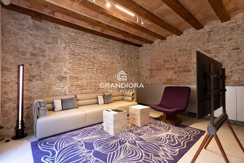 150 m² duplex with terrace and views of Sant Just in Palau Moxó, Gothic Quarter — 3