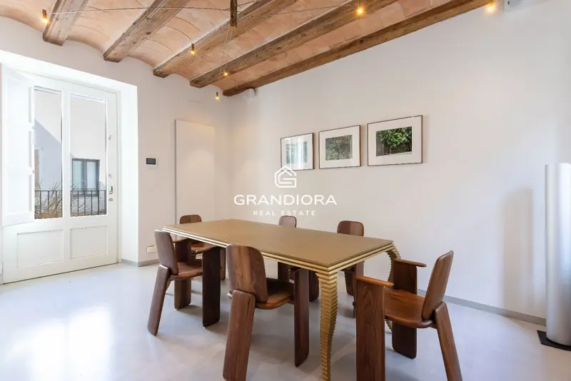 150 m² duplex with terrace and views of Sant Just in Palau Moxó, Gothic Quarter — 16
