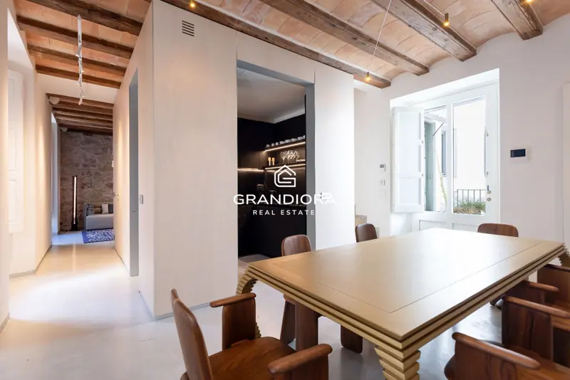 150 m² duplex with terrace and views of Sant Just in Palau Moxó, Gothic Quarter — 17