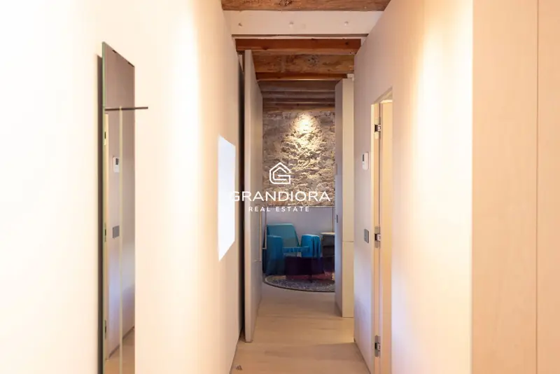 150 m² duplex with terrace and views of Sant Just in Palau Moxó, Gothic Quarter — 20