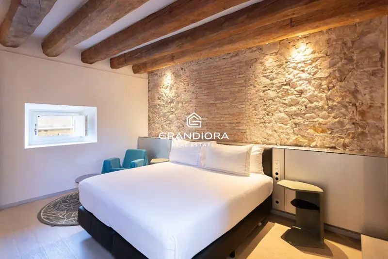 150 m² duplex with terrace and views of Sant Just in Palau Moxó, Gothic Quarter — 23