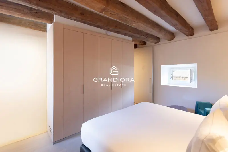 150 m² duplex with terrace and views of Sant Just in Palau Moxó, Gothic Quarter — 27