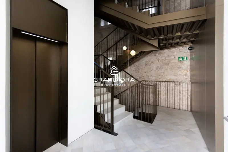 150 m² duplex with terrace and views of Sant Just in Palau Moxó, Gothic Quarter — 37
