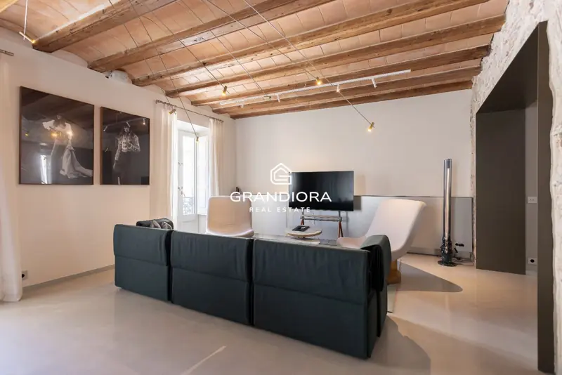 190 m² duplex with 35 m² terrace in Palau Moxó, Gothic Quarter — 6