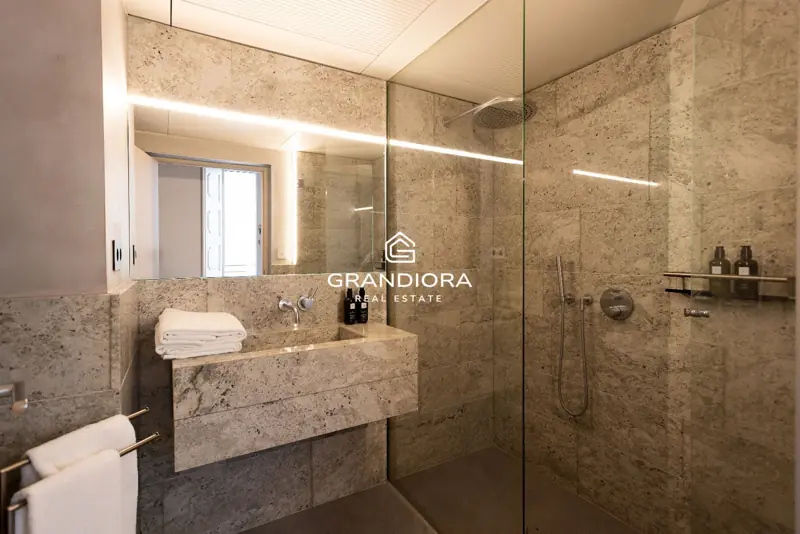 190 m² duplex with 35 m² terrace in Palau Moxó, Gothic Quarter — 17