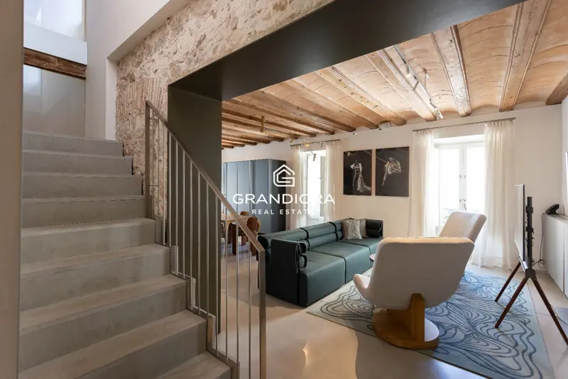 190 m² duplex with 35 m² terrace in Palau Moxó, Gothic Quarter — 23