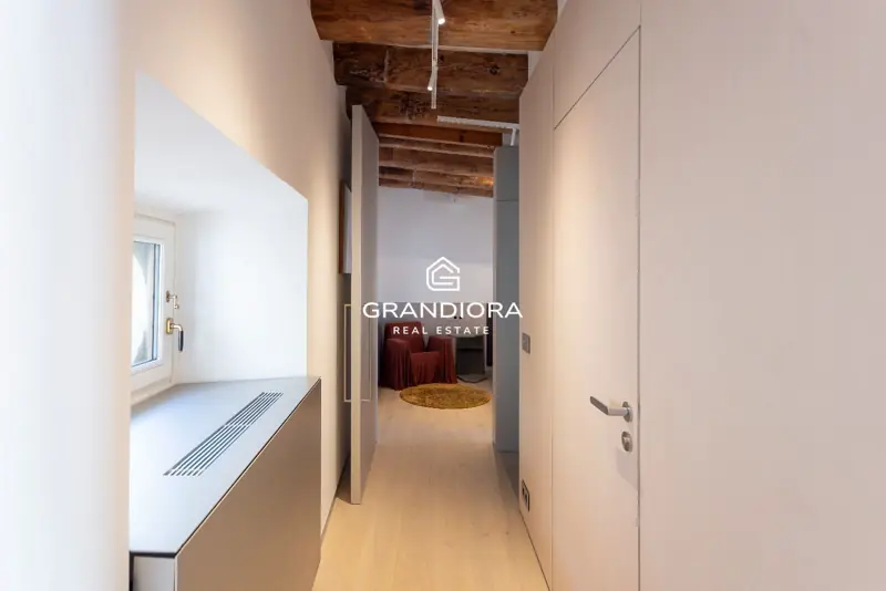 190 m² duplex with 35 m² terrace in Palau Moxó, Gothic Quarter — 25
