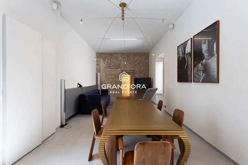 140 m² loft-style duplex with private patio in Palau Moxó, Gothic Quarter — 11
