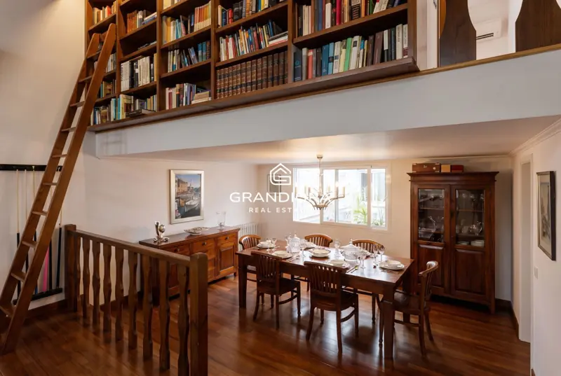 5-bedroom house at Passatge de l'Encarnació, Barcelona — 2