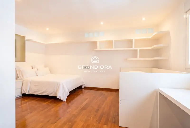 5-bedroom house at Passatge de l'Encarnació, Barcelona — 23