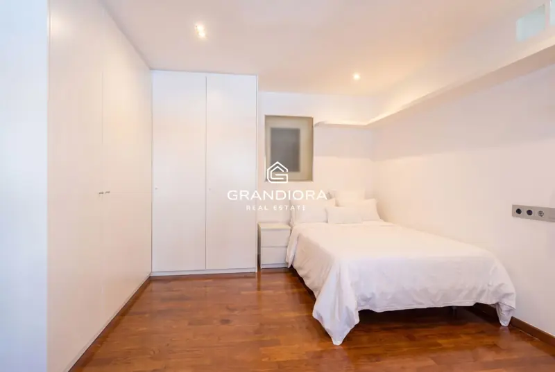 5-bedroom house at Passatge de l'Encarnació, Barcelona — 24
