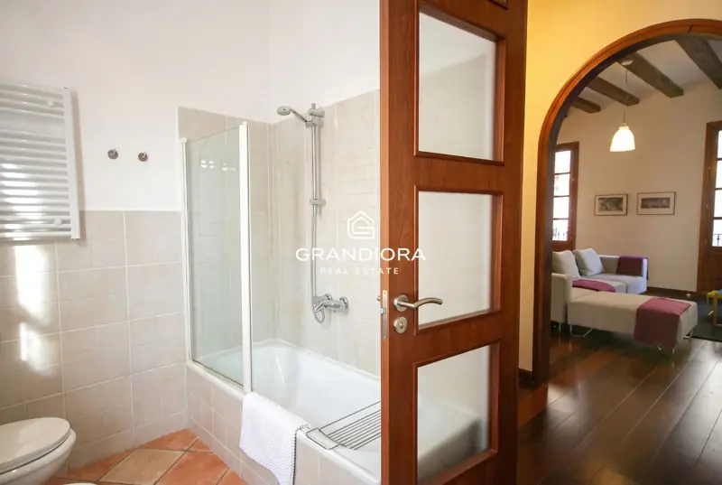 Furnished rental in El Born · 2 bedrooms, Catalan vault and plenty of light — 10