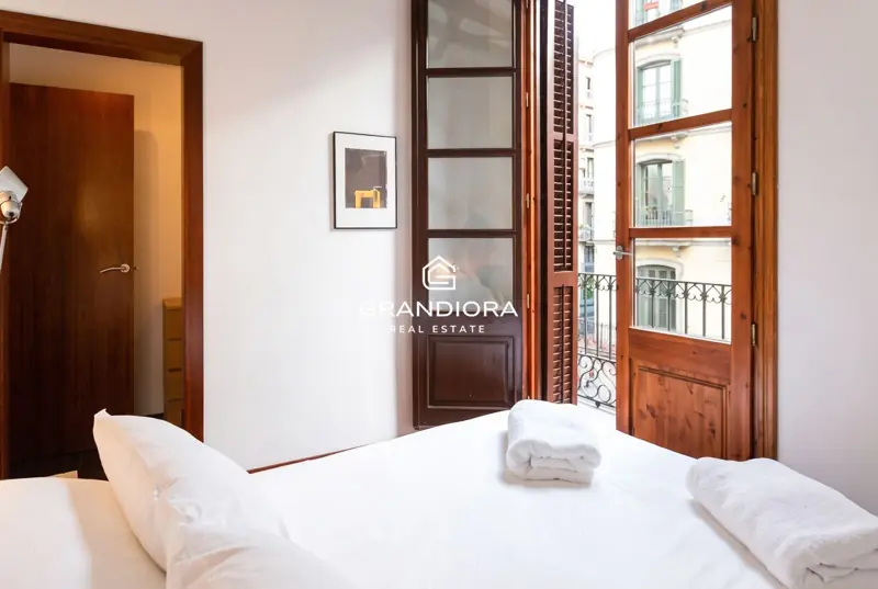 Furnished rental in El Born · 2 bedrooms, Catalan vault and plenty of light — 15