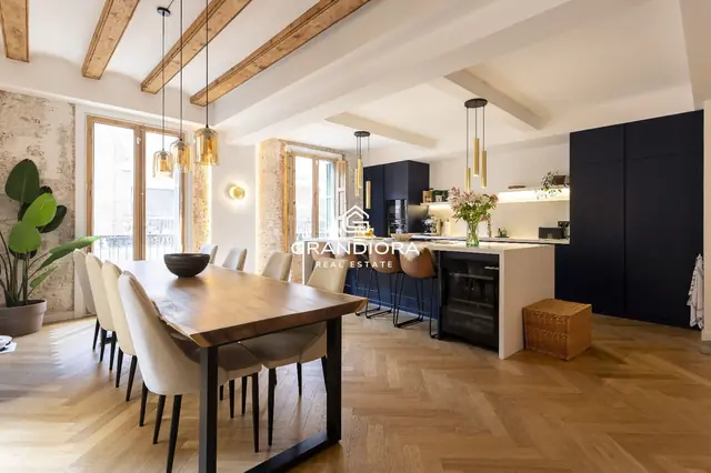 Exclusive designer apartment steps from the port, Gothic Quarter